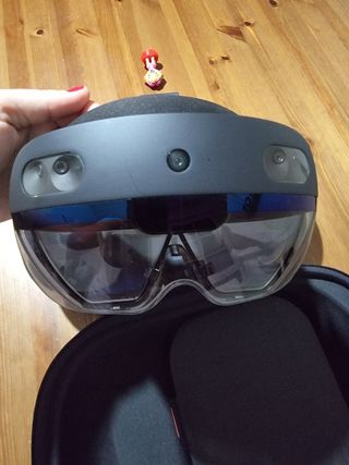 Microsoft HoloLens 2 - occhiali per la realtà mista