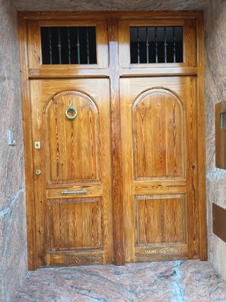 Restauracion puertas madera maciza