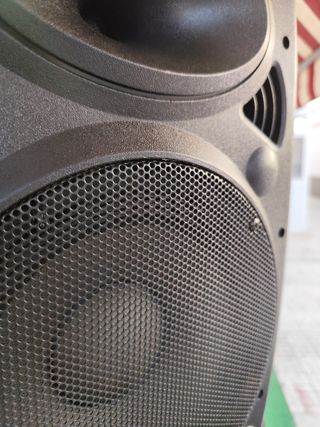 Altabox 10" 200w autoamplificado