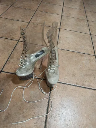 Botines Pleaser transparentes