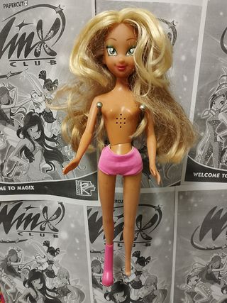 Bambola Winx Flora Parlante