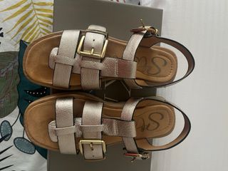 SandaliasStonefly Plata 39 . tallan grandes 40 +-