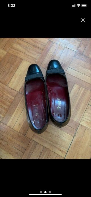 Zapatos Yanko negros tacón medio