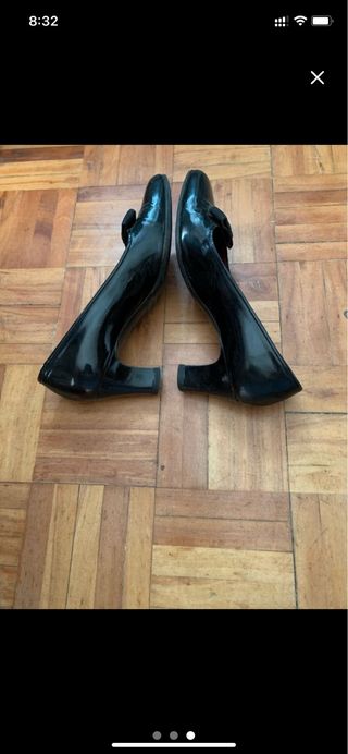 Zapatos Yanko negros tacón medio