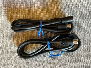 2 Cables coaxiales negros (1m)