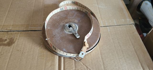 Cinta métrica Helvetia antigua