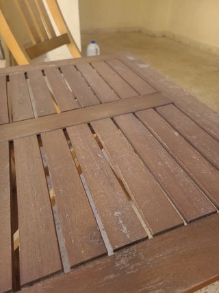 Mesa y 2 sillas plegables terraza