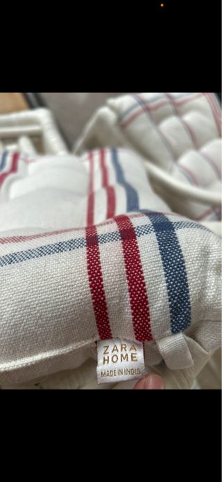 4 Banqueta/Taburete ratán con cojín Zara H.