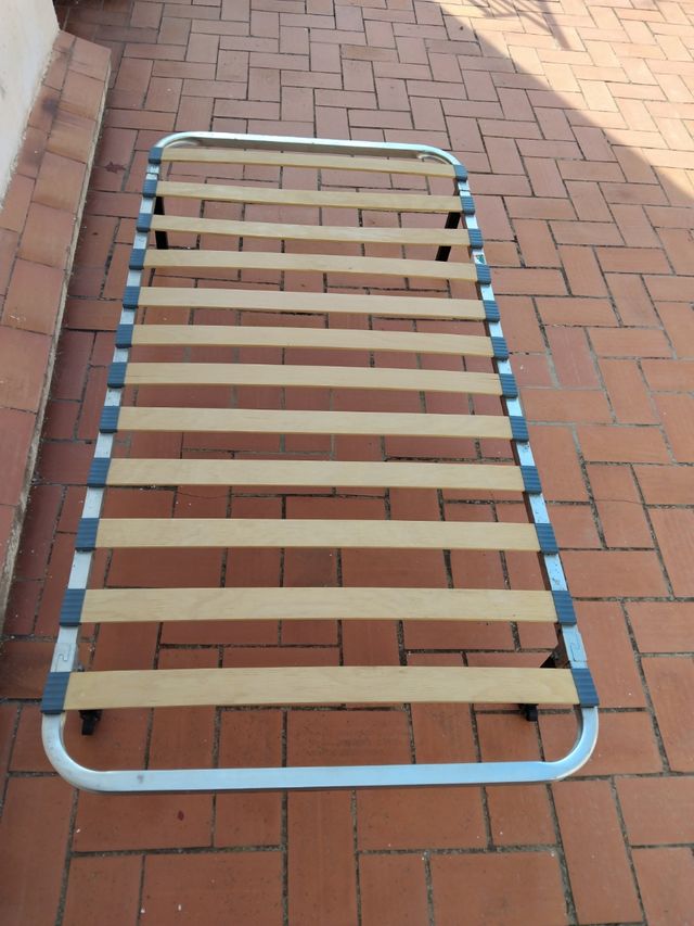 Estructura cama individual metálica con colchon