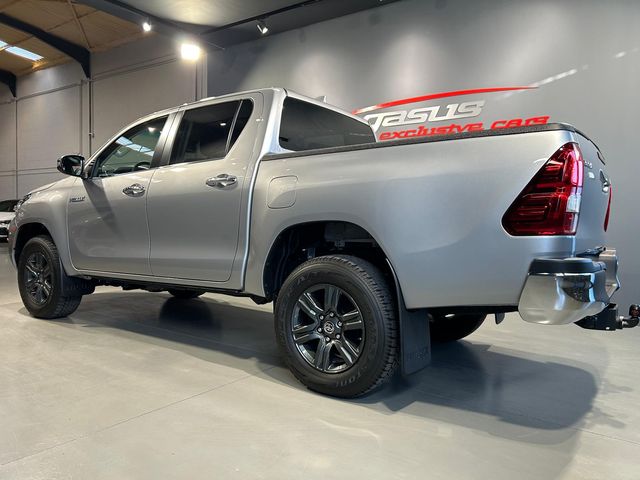 TOYOTA Hilux 2.8 D4D 150kW204CVCab Doble VX
