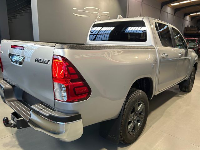 TOYOTA Hilux 2.8 D4D 150kW204CVCab Doble VX