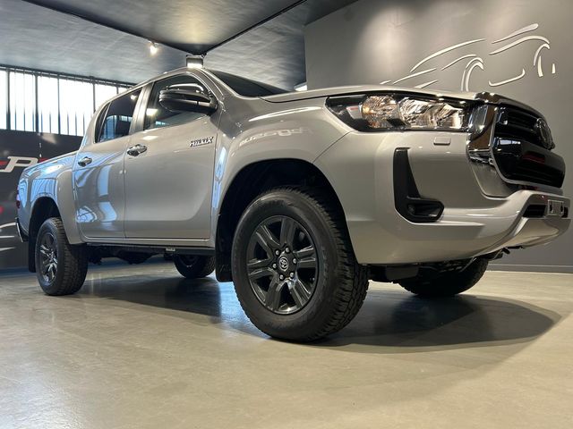 TOYOTA Hilux 2.8 D4D 150kW204CVCab Doble VX