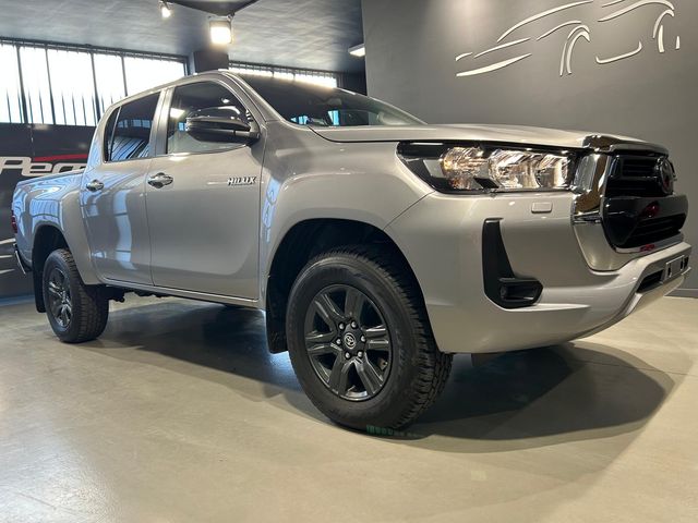 TOYOTA Hilux 2.8 D4D 150kW204CVCab Doble VX