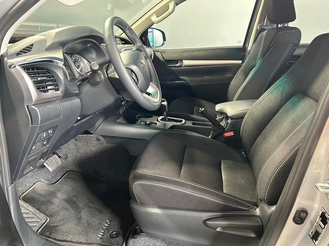 TOYOTA Hilux 2.8 D4D 150kW204CVCab Doble VX