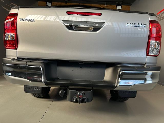 TOYOTA Hilux 2.8 D4D 150kW204CVCab Doble VX