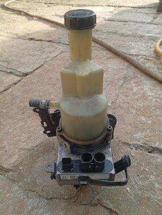 Bomba dirección asistida OEN 9818127580