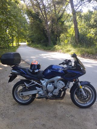 Yamaha FZ6 - Moto