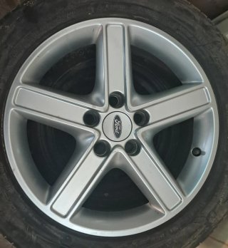 4 Llantas C-Max 16" + 4 Neumáticos