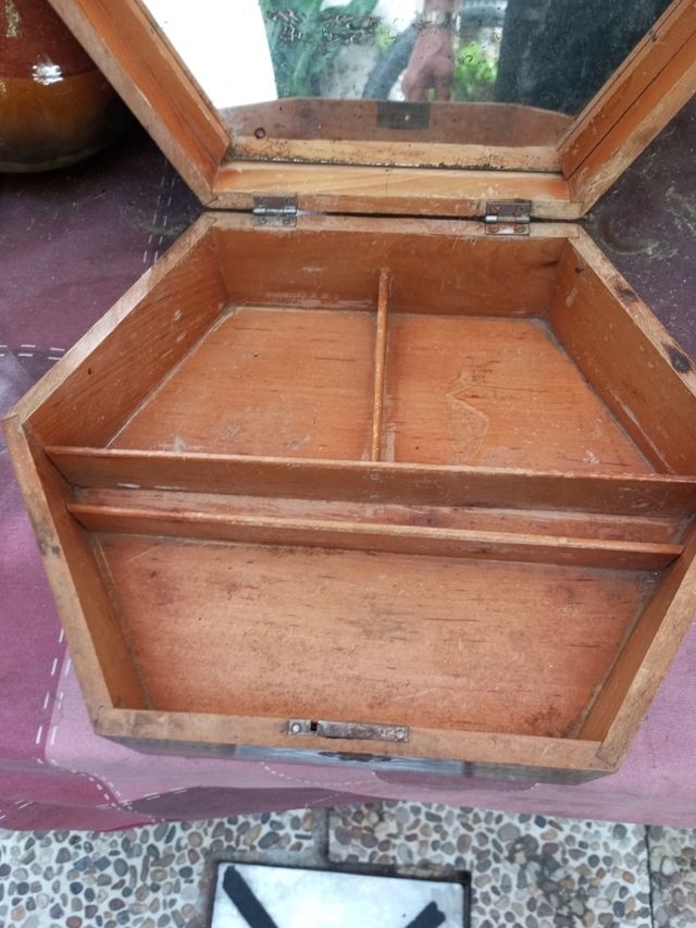 Caja joyero madera marrón