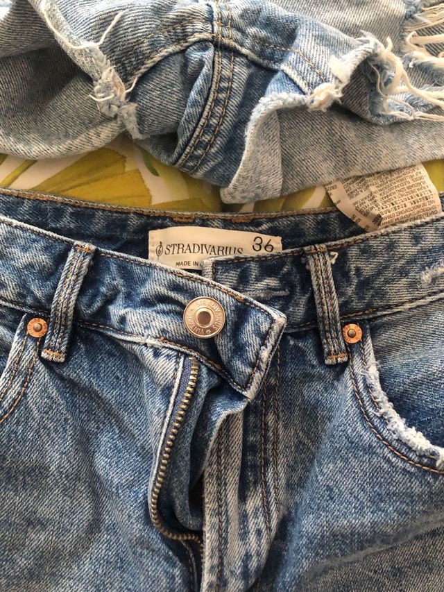 Shorts vaqueros Stradivarius - 36