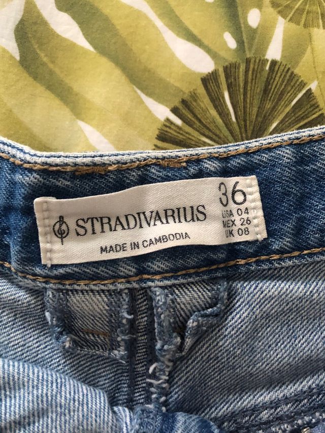 Shorts vaqueros Stradivarius - 36
