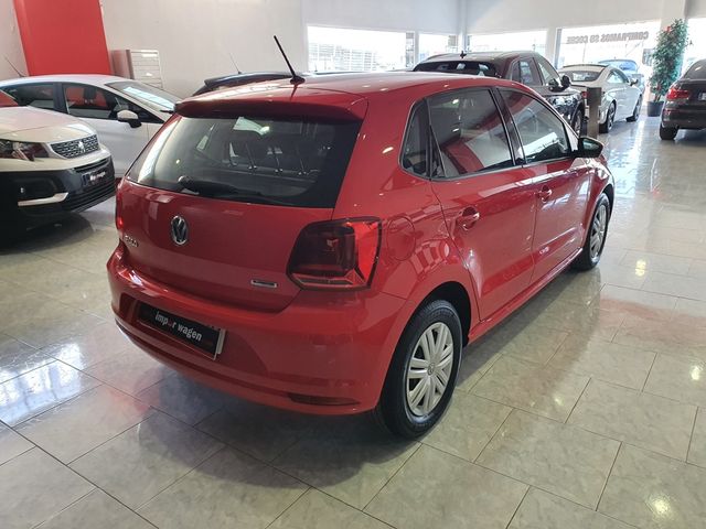 Volkswagen Polo, ordenador, aire acondicionado...