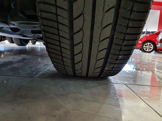 Volkswagen Polo, ordenador, aire acondicionado...