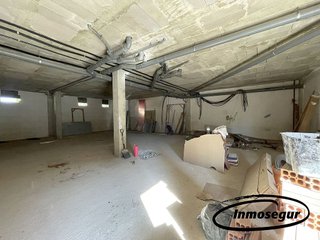 Local comercial en venta en Vilafortuny - Cap de Sant Pere en Cambrils