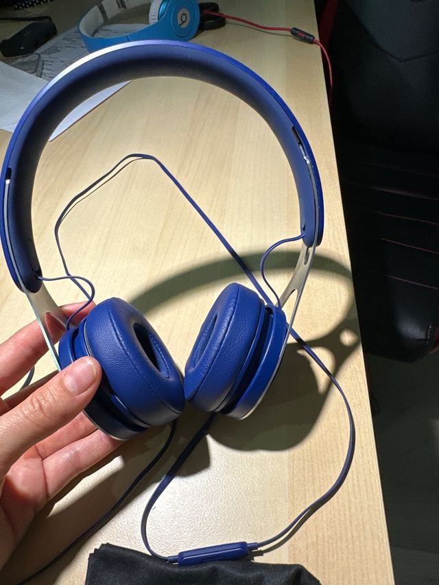 Cascos Beats con cable 