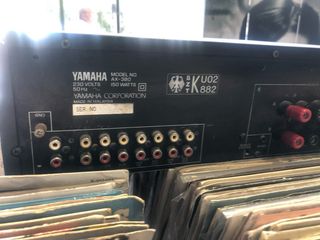 Amplificador Yamaha AX-380 - Estéreo