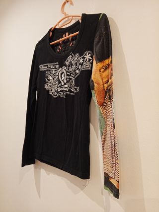 Camiseta Desigual XS - Negra Retro Nigh