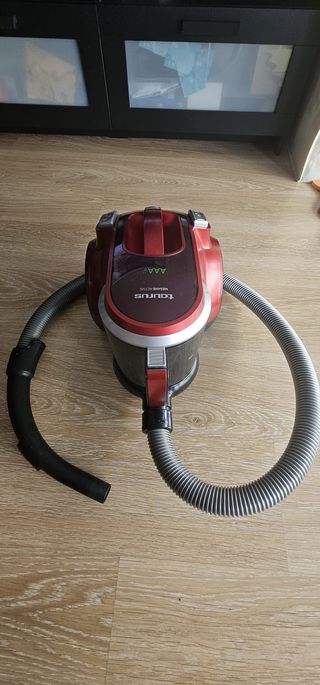 Aspiradora Taurus Megane Active