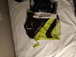Equipación ciclismo Merida Talla M
