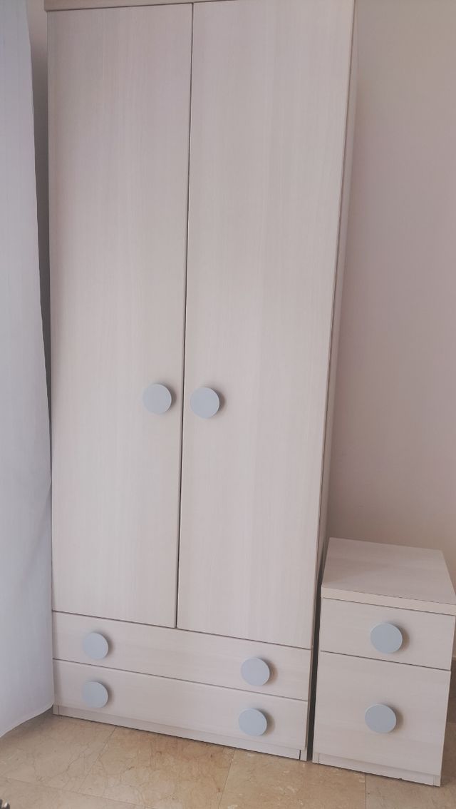 Armario + mesita noche infantil