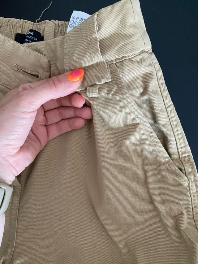 Pantalones cargo beige - tiro alto