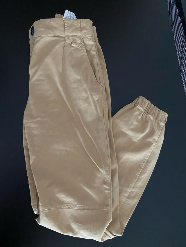 Pantalones cargo beige - tiro alto