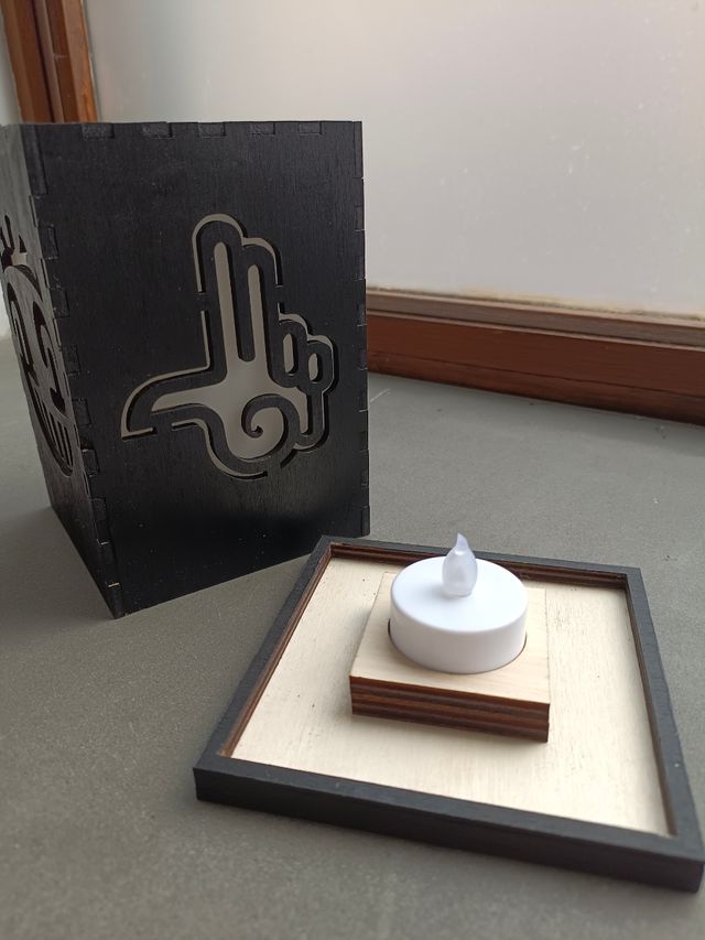 Lampada ornamentale Spiral Tribe - Legno