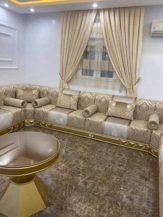 Sofá rinconero marroquí beige y dorado