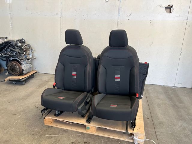 Interior Asientos Seat Ibiza FR 5 puertas 1 de  2