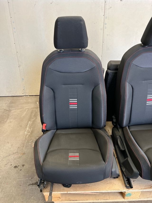 Interior Asientos Seat Ibiza FR 5 puertas 1 de  2