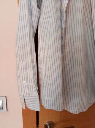 Camisa rayas azules y blancas