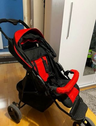 Cochecito bebé ligero rojo