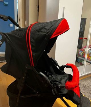 Cochecito bebé ligero rojo