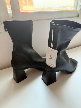 Botines Negros Tacón