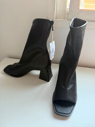 Botines Negros Tacón