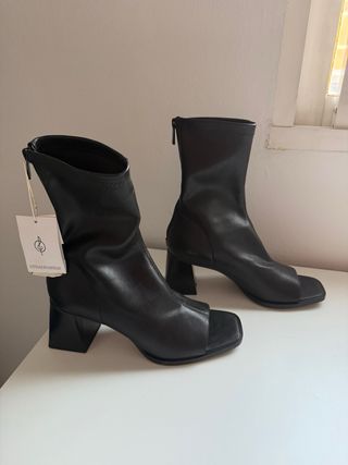 Botines Negros Tacón