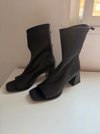 Botines Negros Tacón