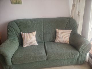 Sofá verde 2 plazas urge