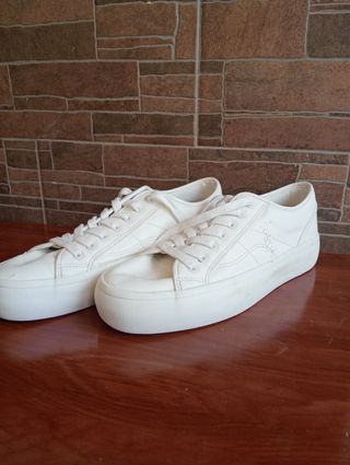Zapatillas Zara blancas
