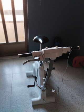 Ciberbike + juego Wii
